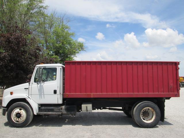 Image of Freightliner FL70 equipment image 2