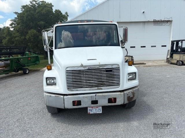 Image of Freightliner FL70 equipment image 3