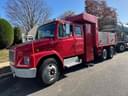 2000 Freightliner FL70 Image