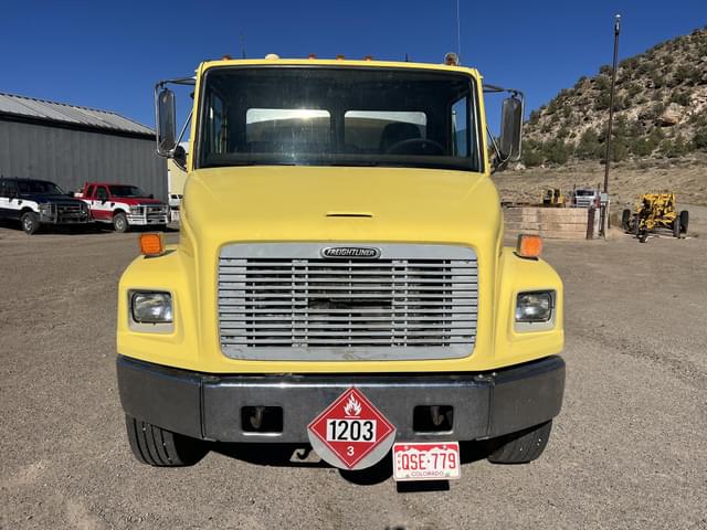 Image of Freightliner FL70 equipment image 1