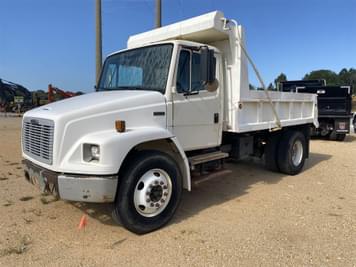 Main image Freightliner FL70