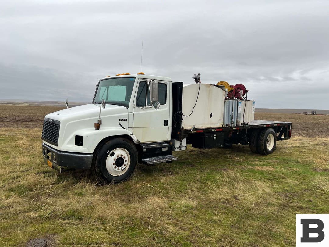 Image of Freightliner FL70 Primary image