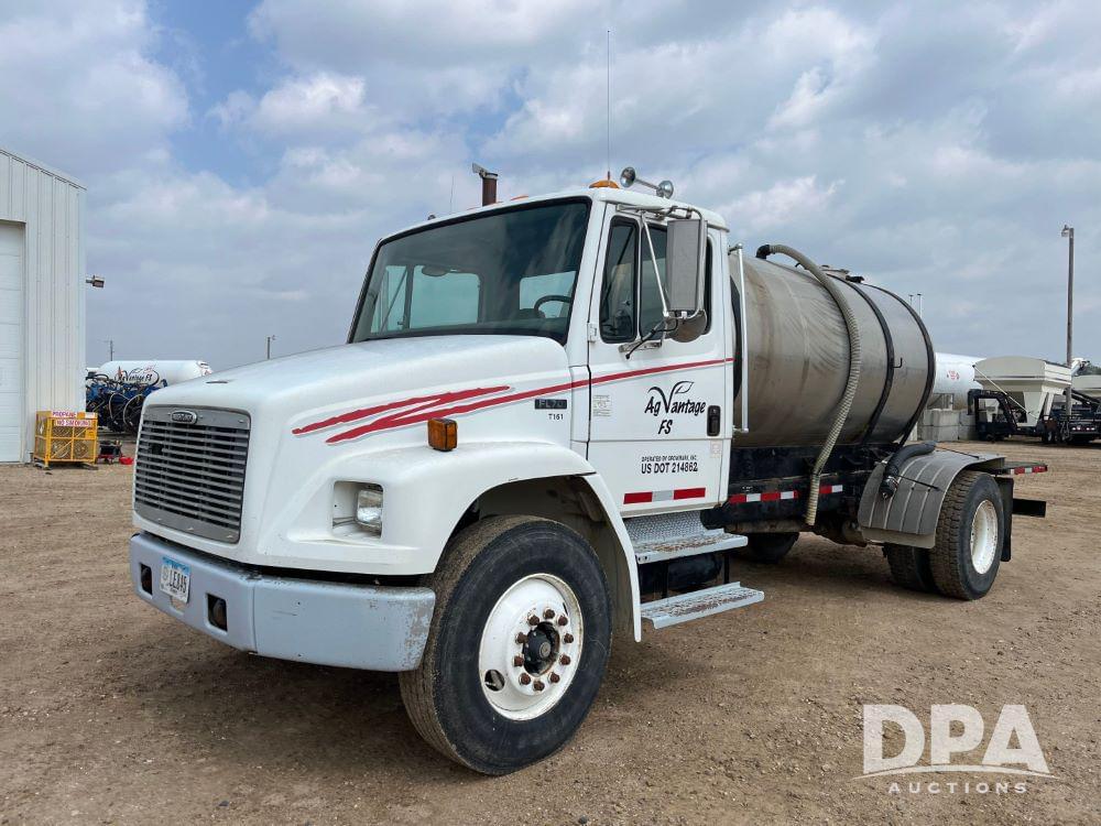 Image of Freightliner FL70 Primary image