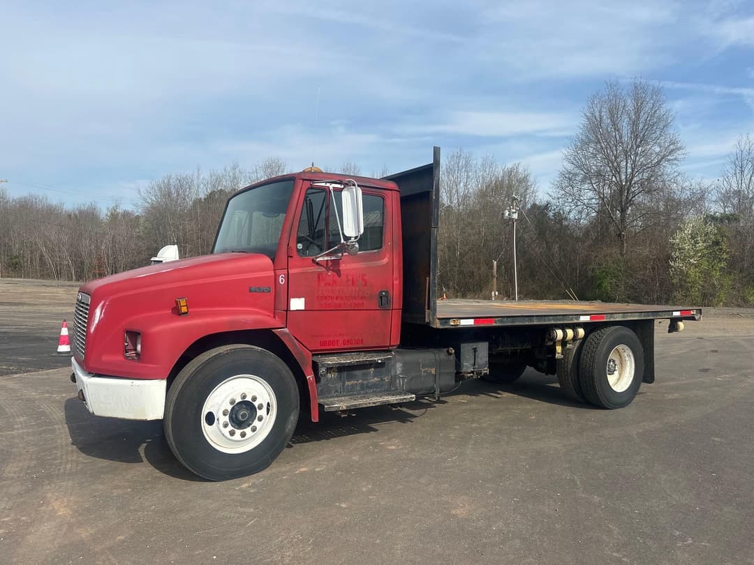 Image of Freightliner FL70 Primary image