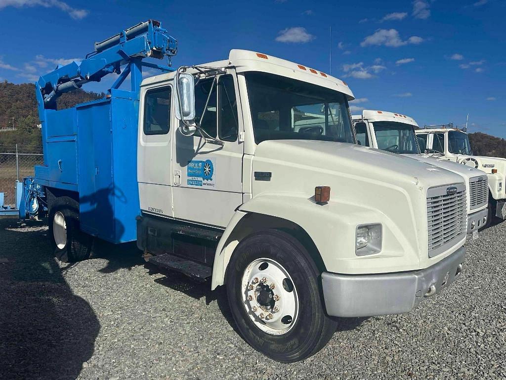 Image of Freightliner FL70 Primary image