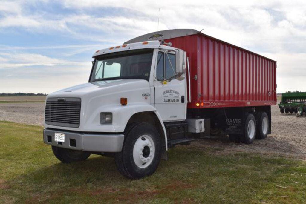 Main image Freightliner FL70