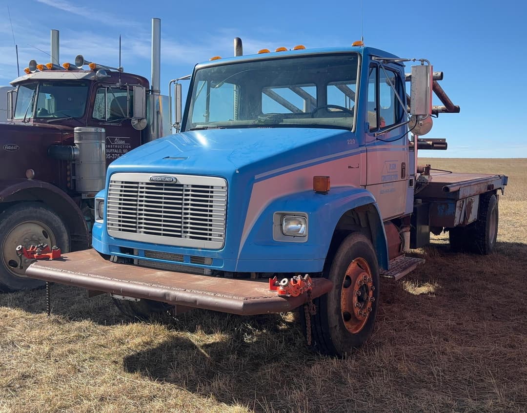 Image of Freightliner FL70 Primary image