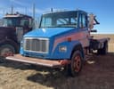 2000 Freightliner FL70 Image