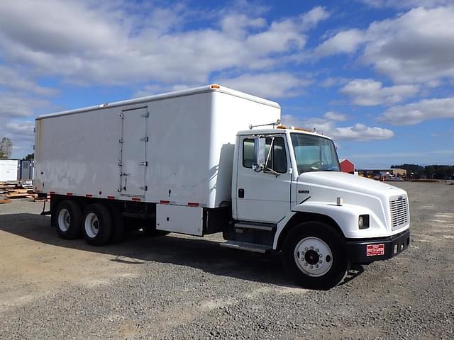 Image of Freightliner FL80 equipment image 1