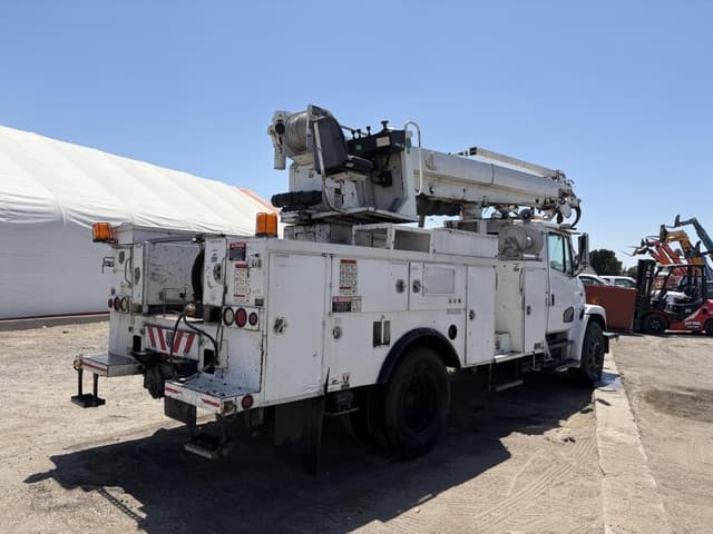 Image of Freightliner FL80 equipment image 2