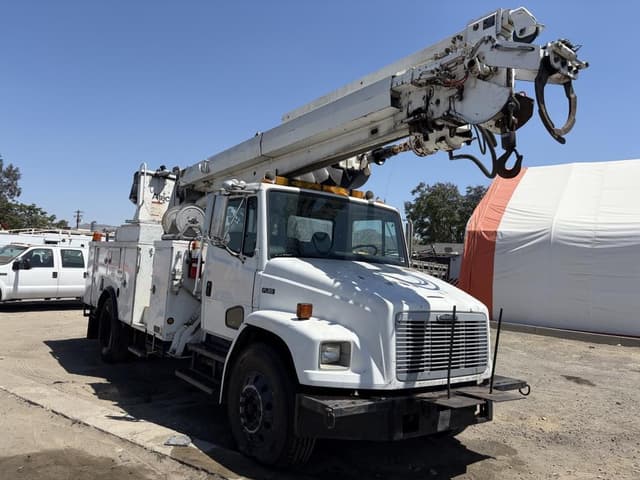 Image of Freightliner FL80 equipment image 1