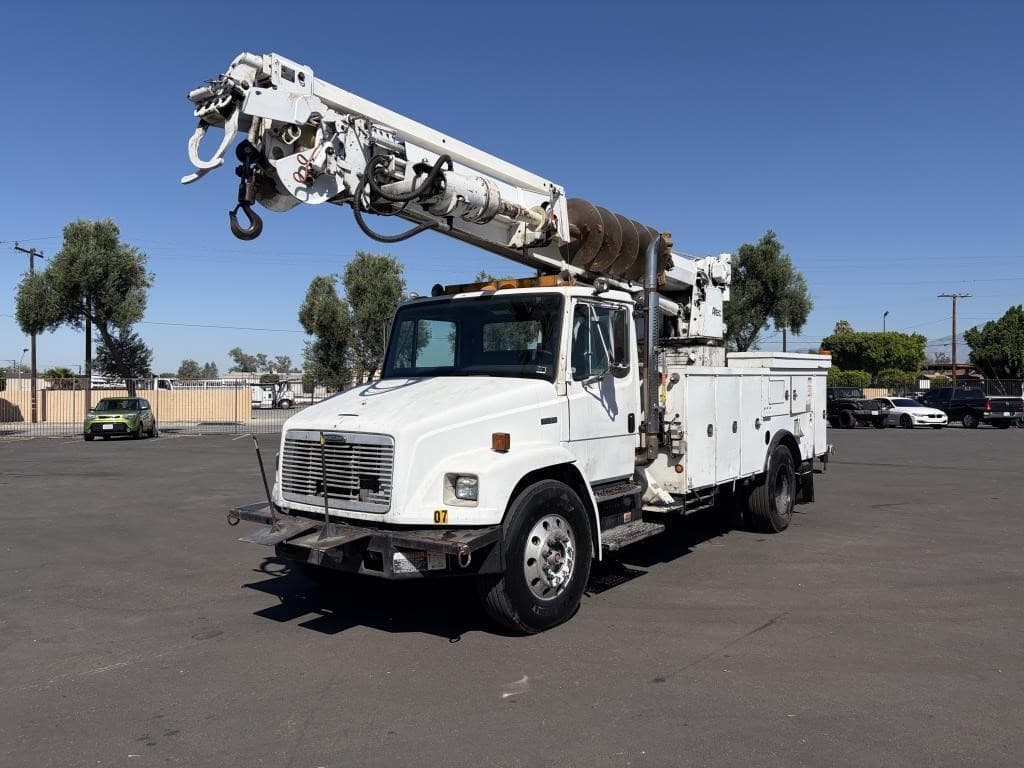 Image of Freightliner FL80 Primary image