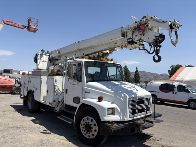 Image of Freightliner FL80 equipment image 1