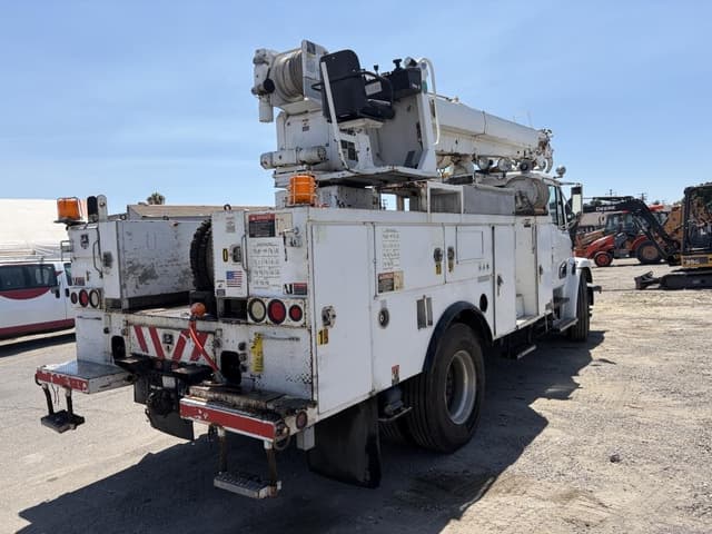 Image of Freightliner FL80 equipment image 2