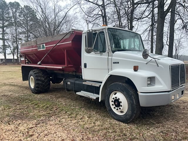 Image of Freightliner FL80 equipment image 2