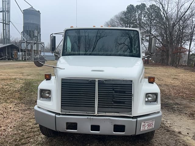 Image of Freightliner FL80 equipment image 1