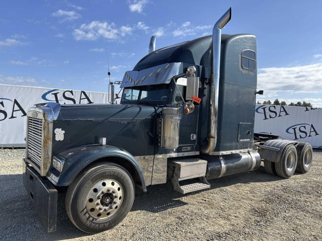 Image of Freightliner FLD Primary image