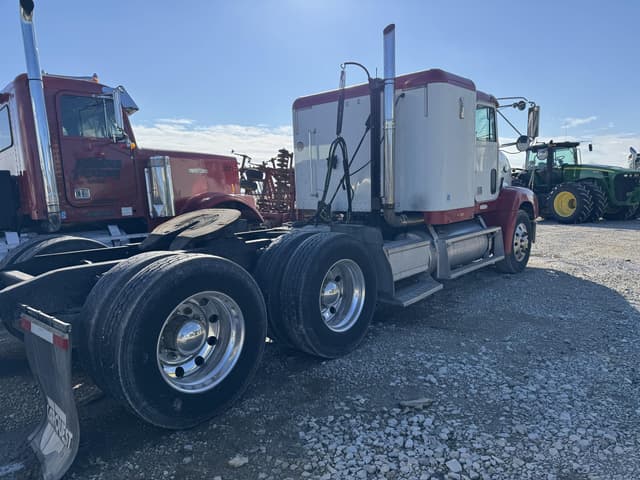 Image of Freightliner FLD112 equipment image 2