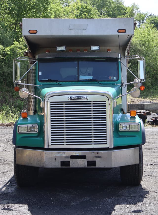 Image of Freightliner FLD112 equipment image 1