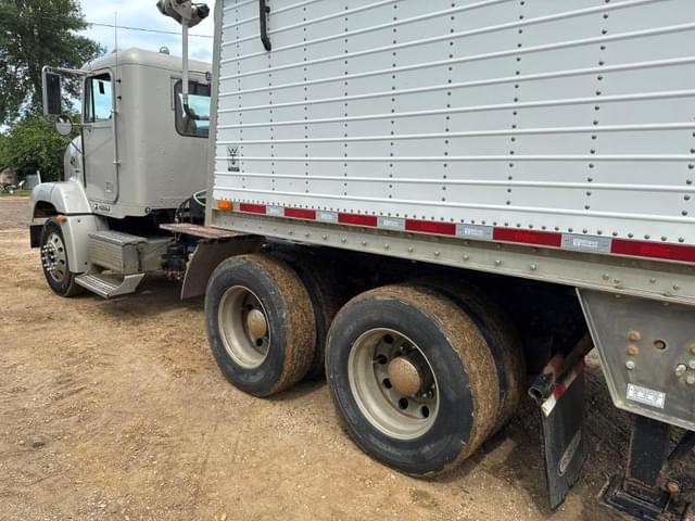 Image of Freightliner FLD112 equipment image 2
