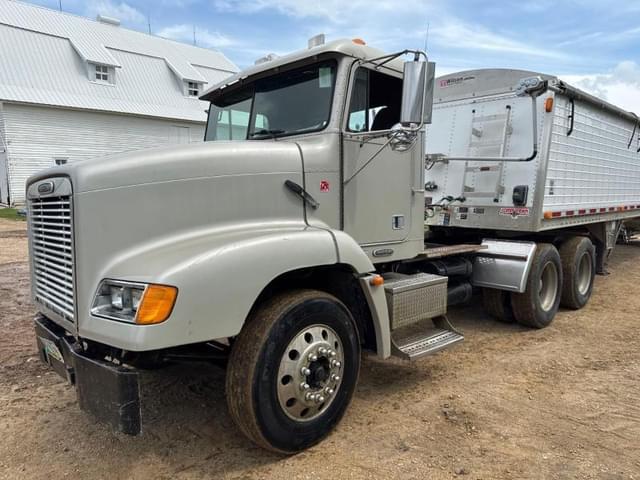 Image of Freightliner FLD112 equipment image 1
