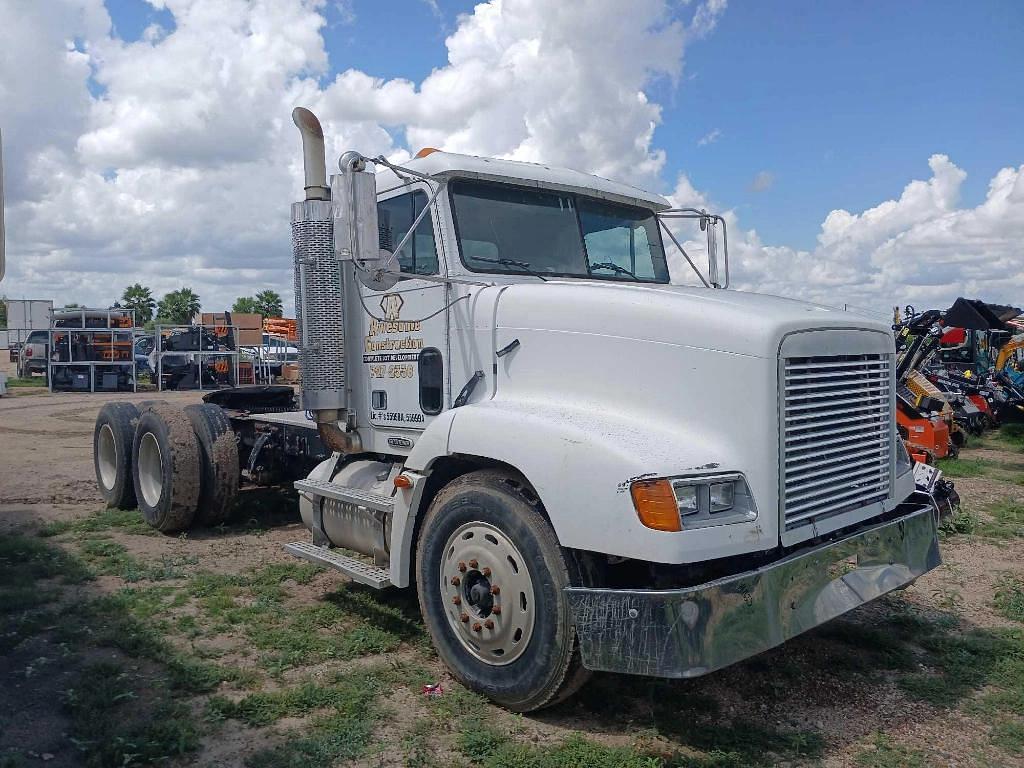 Image of Freightliner FLD112 Primary image