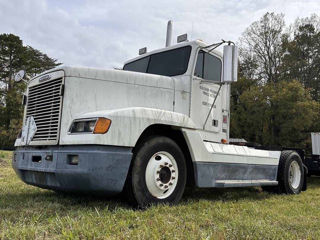 Image of Freightliner FLD120 Primary image