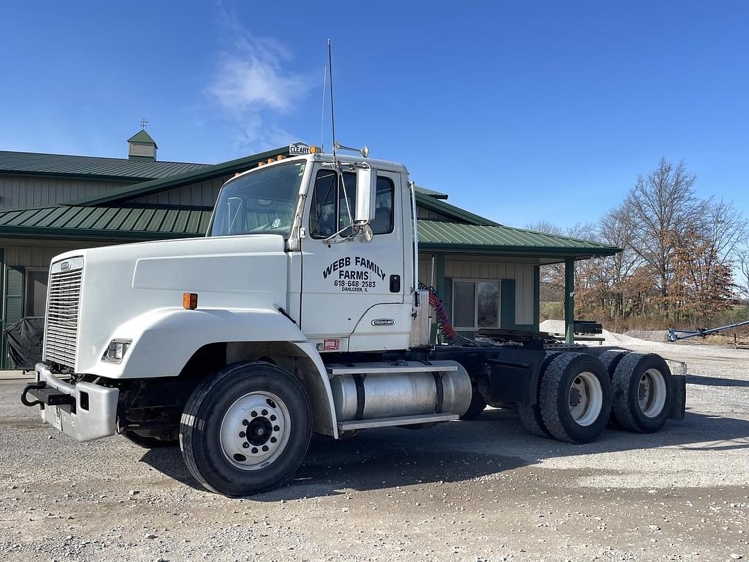 Image of Freightliner FLD120 Primary image