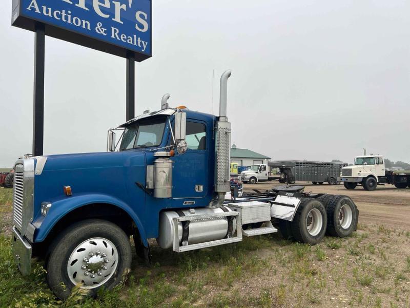 Image of Freightliner FLD120 Primary image