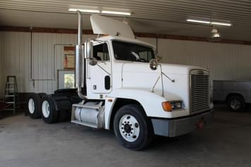 Main image Freightliner FLD120