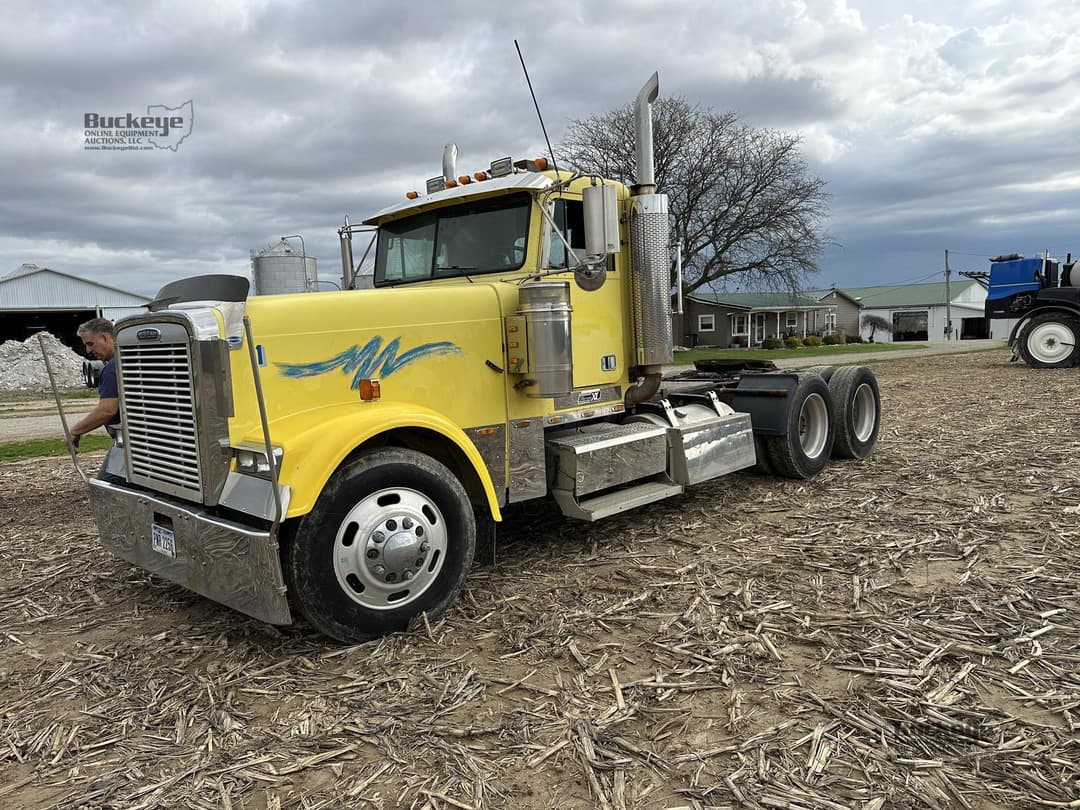 Image of Freightliner FLD132 Classic XL Primary image