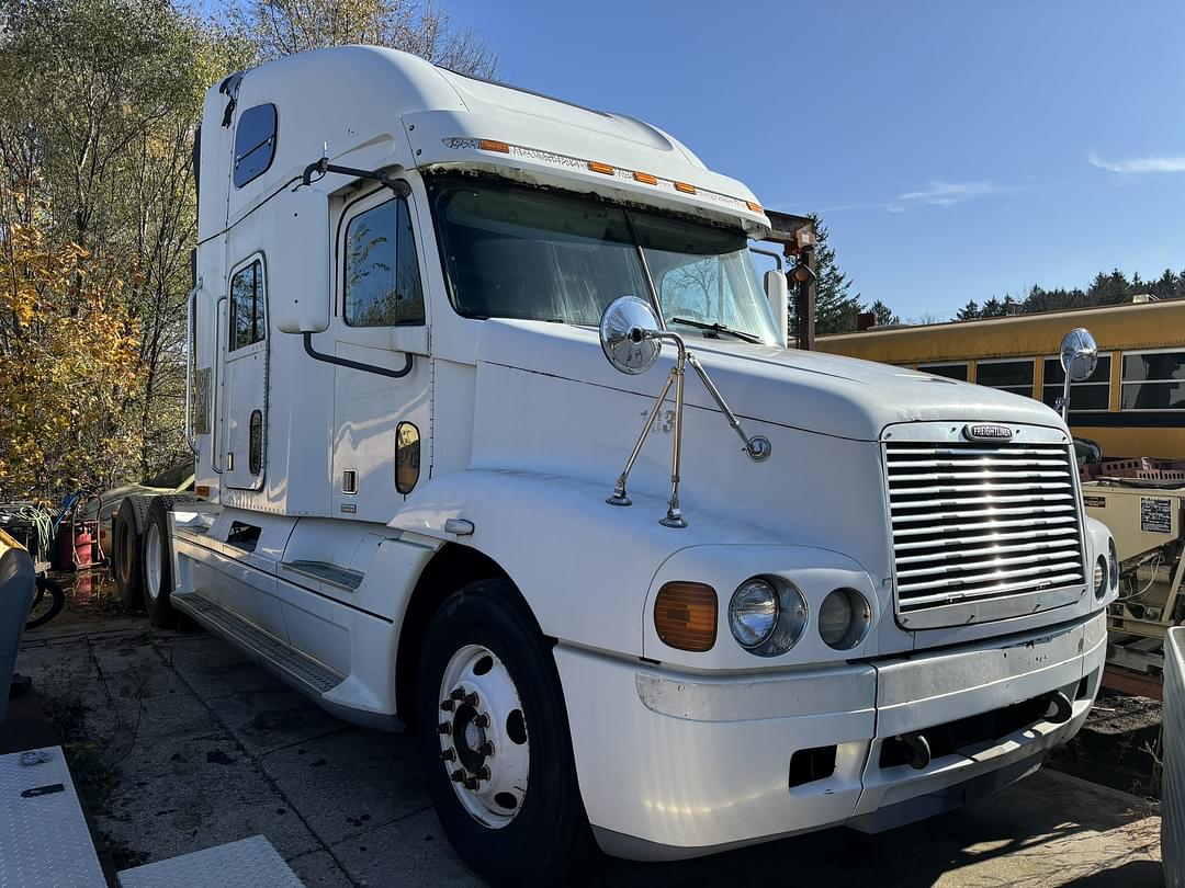 Image of Freightliner Century Class Primary image