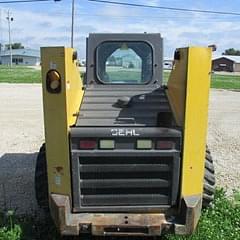 Image of Gehl 6635 DXT equipment image 2