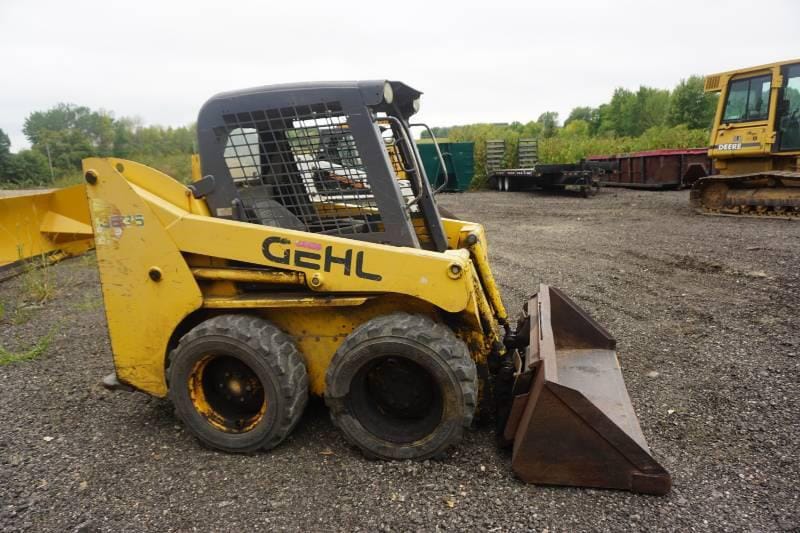 Main image Gehl 3635