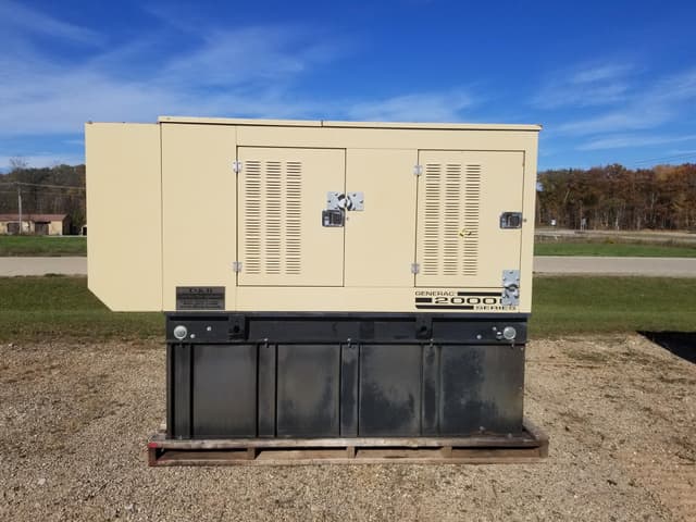 Image of Generac 2000 equipment image 4