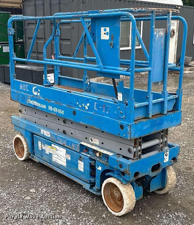 Image of Genie GS-2032 equipment image 2
