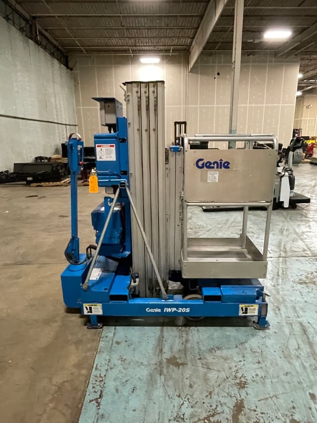 Image of Genie IWP-20S equipment image 2