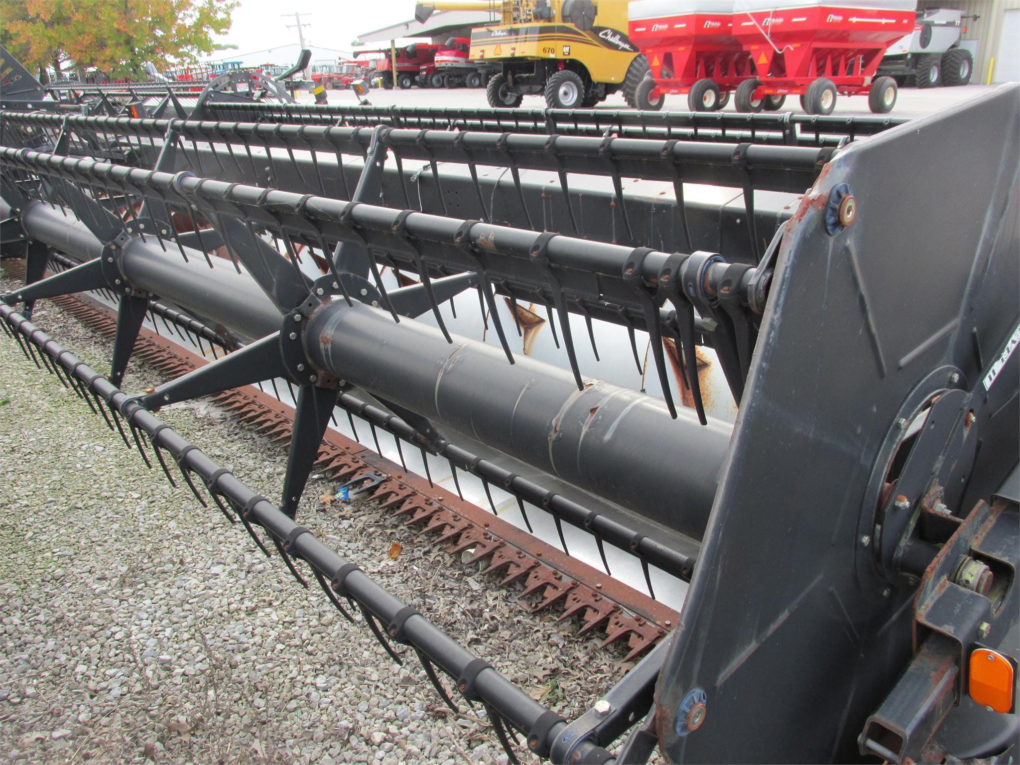 Main image Gleaner 825