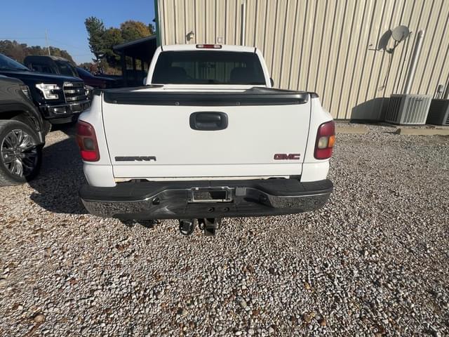 Image of GMC 1500 equipment image 2