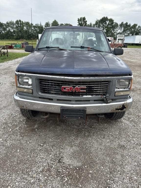 Image of GMC 2500 equipment image 1