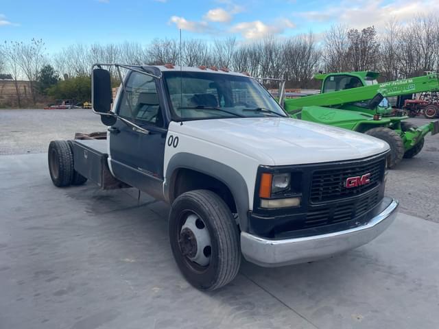 Image of GMC 3500HD equipment image 1