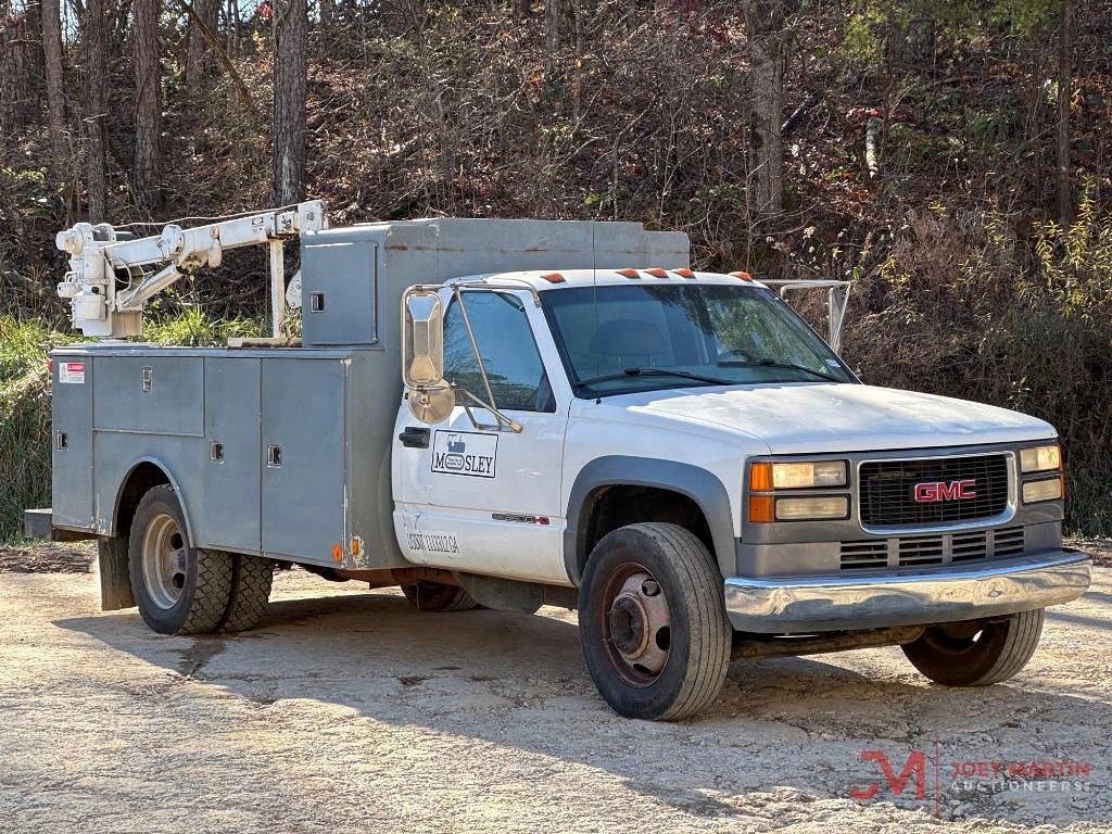 Image of GMC 3500HD Primary image