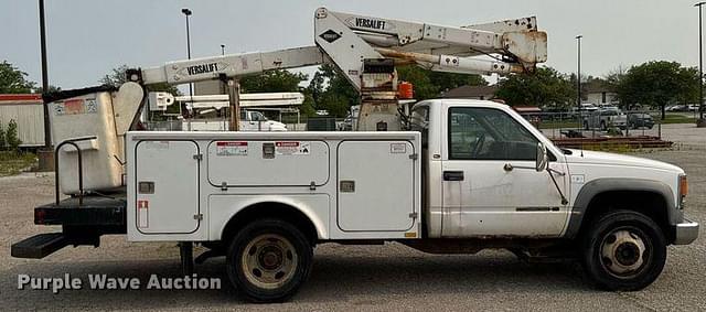 Image of GMC 3500HD equipment image 4