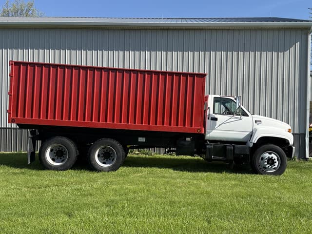 Image of GMC C8500 equipment image 4