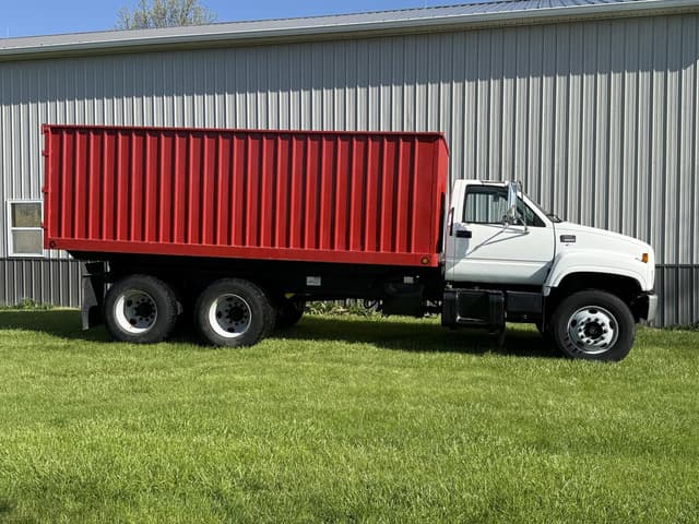 Image of GMC C8500 equipment image 3