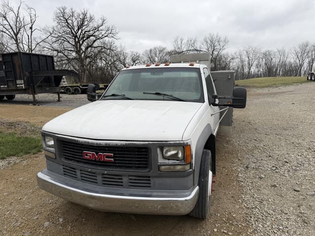 Image of GMC C3500 equipment image 1