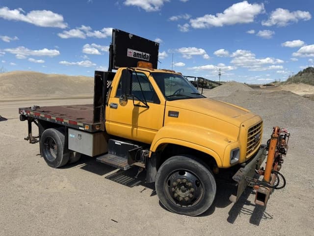 Image of GMC C5500 equipment image 4