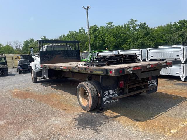 Image of GMC C6500 equipment image 3