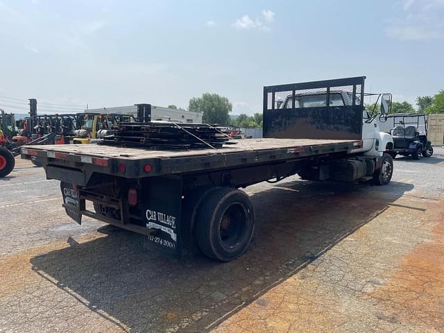 Image of GMC C6500 equipment image 2