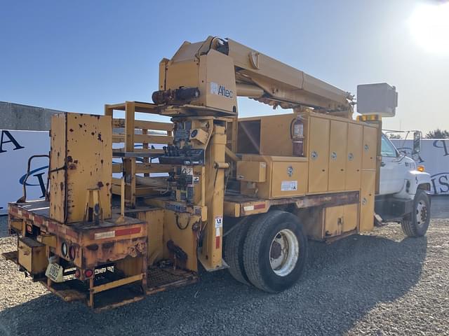 Image of GMC C7500 equipment image 4